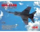 Сборная модель ICM Советский самолет-разведчик МиГ-25РБ 1:72 (ICM72173)