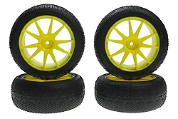 Колёсный диск жёлтог о цвета с приклеенной внедорожной резиной, для моделей багги масштаба 1:16 (KYOSHO, IHTH05Y)
