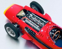 Коллекционная модель автомобиля СMC Maserati 250F 1957 (1/18, Red)(M-051)