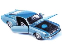 Колекційний автомобіль Maisto Ford Mustang GT тисяча дев'ятсот шістьдесят сім 1:24 (синій металік)