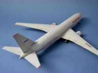 Сборная модель Звезда пассажирский авиалайнер «Боинг 767-300» 1:144 (подарочный набор)