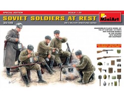 Сборные фигурки MiniArt Советские солдаты на отдыхе, специальное издание 1:35 (MA35109)