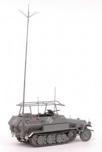 Сборная модель Звезда немецкий бронетранспортёр «Ханомаг» SD.KFZ.2513 AUSF B 1:35