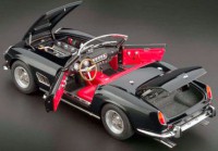 Колекційна модель автомобіля СMC Ferrari 250GT California SWB Spyder 1961 (1/18 Black) (M-094)