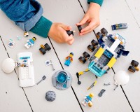 Конструктор LEGO City Місяцехід 275 деталей (60348)