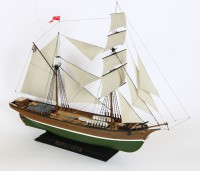 Сборная модель Звезда судно «Бригантина» 1/100 (подарочный набор)