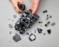 Конструктор Lego DC Super Heroes Бэтмобиль Тумблер: схватка с Пугалом, 422 детали (76239)