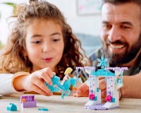 Конструктор LEGO Disney Princess Эльза и ледяная конюшня Нокка 53 детали (43209)