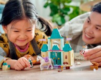 Конструктор LEGO Disney Princess Розваги в замку з Анною та Олафом 108 деталей (43204)