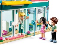 Конструктор Lego Friends Лікарня в Хартлейк-Сіті, 379 деталей (41394)