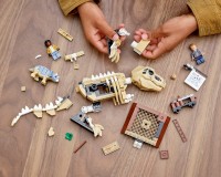 Конструктор Lego Jurassic World Виставковий скелет тиранозавра, 198 деталей (76940)