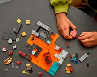Конструктор LEGO Minecraft Нижний бастион 300 деталей (21185)