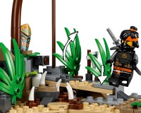 Конструктор Lego Ninjago Деревня Хранителей, 632 детали (71747)