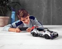 Конструктор Lego Technic Гоночний автомобіль Top Gear на управлінні, 463 деталі (42109)