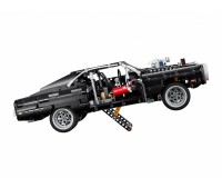 Конструктор Lego Technic Dodge Charger Домініка Торетто, 1077 деталей (42111)