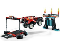 Конструктор Lego Technic Шоу трюків на вантажівках і мотоциклах, 610 деталей (42106)