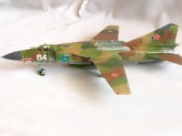 Збірна модель Зірка радянський винищувач-бомбардувальник «МіГ-23МЛД» 1:72