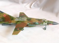 Збірна модель Зірка радянський винищувач-бомбардувальник «МіГ-23МЛД» 1:72