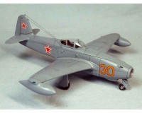 Сборная модель Amodel Реактивный истребитель Yakovlev Yak-17 Soviet jet fighter 1:72 (AMO7224)