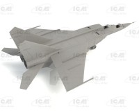 Сборная модель ICM Советский учебный самолет МиГ-25РУ 1:72 (ICM72176)
