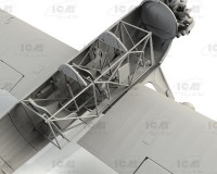 Сборная модель ICM Американский учебный самолет Stearman PT-13/N2S-2/5 Kaydet, IIМВ 1:32 (ICM32052)