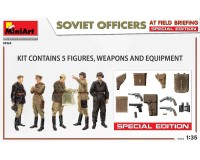 Сборные фигурки MiniArt Советские офицеры на полевом совещании, специальный выпуск 1:35 (MA35365)