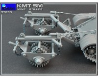 Сборная модель MiniArt Колейный минный трал КМТ-5М 1:35 (MA37036)