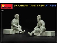 Сборные фигурки MiniArt Украинский танковый экипаж на отдыхе 1:35 (MA37067)