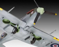 Подарунковий набір з моделлю винищувача Revell Supermarine Spitfire MK.Vb 1:72 (RVL-63897)