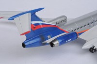 Сборная модель Звезда пассажирский авиалайнер «Ту-154М» 1:144 (подарочный набор)