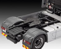 Сборная модель седельного тягача Revell Mercedes-Benz Actros MP3 1:24 (RV07425)