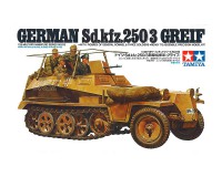 Сборная модель Tamiya немецкий БТР Sd.Kfz.250/3 Greif 1:35 (35113)