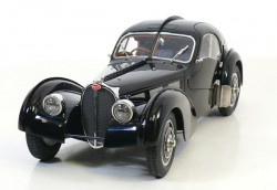 Колекційна модель автомобіля СMC Bugatti Type 57 SC Atlantic 1/18 Black (M-085)