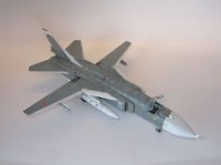 Сборная модель Звезда советский фронтовой бомбардировщик «Су-24» 1:72