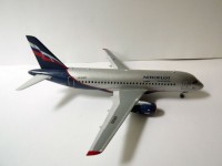 Сборная модель Звезда региональный пассажирский авиалайнер «Суперджет 100» 1:144