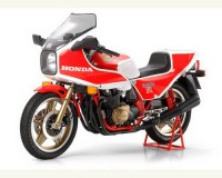 Збірна модель мотоцикла Tamiya Honda CB1100R в масштабі 1/6 (16033)