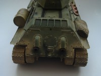 Збірна модель Зірка радянський середній танк «Т-34/76» 1:35 (подарунковий набір)