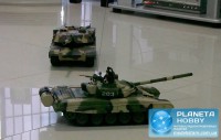 Танк VsTank Pro Російський армійський танк T72 M1 1:24 IR (Winter, RTR Version)