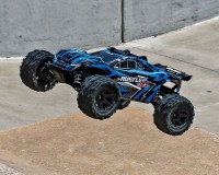 Трагги Traxxas Rustler 4X4 1:10 4WD RTR (67064-1-BLUE)
