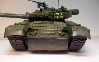 Збірна модель Зірка танк Т-80БВ 1:35 (подарунковий набір)