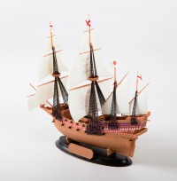Збірна модель Зірка флагманський корабель Френсіса Дрейка «Ревендж» 1: 350