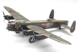1:48 Британський бомбадіровщік Avro Lancaster B Mk. I / III (Tamiya, 61105)