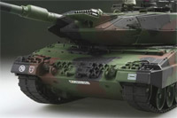 Танк VSTANK PRO German Leopard 2 A6 NATO 1:24 IR (Camouflage RTR Version) (A02103830)