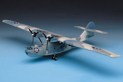 1:72 Летающая лодка PBY-4 CATALINA (Academy, 2136)