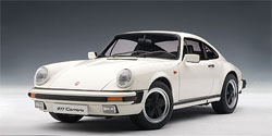 1:18 Porsche 911 Carrera 3.2 white 1988 (Autoart, 78012)