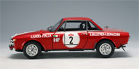 1:18 Lancia Fulvia HF 1600 Rally 1972 - подряпина на капоті, даху (Autoart, 87219)