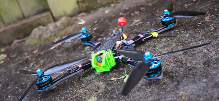 Чим FPV дрон відрізняється від звичайного