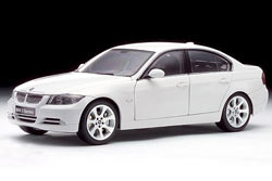 1:18 BMW 3 SERIES E90 WHITE (Kyosho, DC08731W)