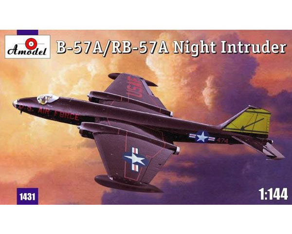 Сборная модель Amodel Тактический бомбардировщик B-57A/RB-57A Night intruder 1:144 (AMO1431)