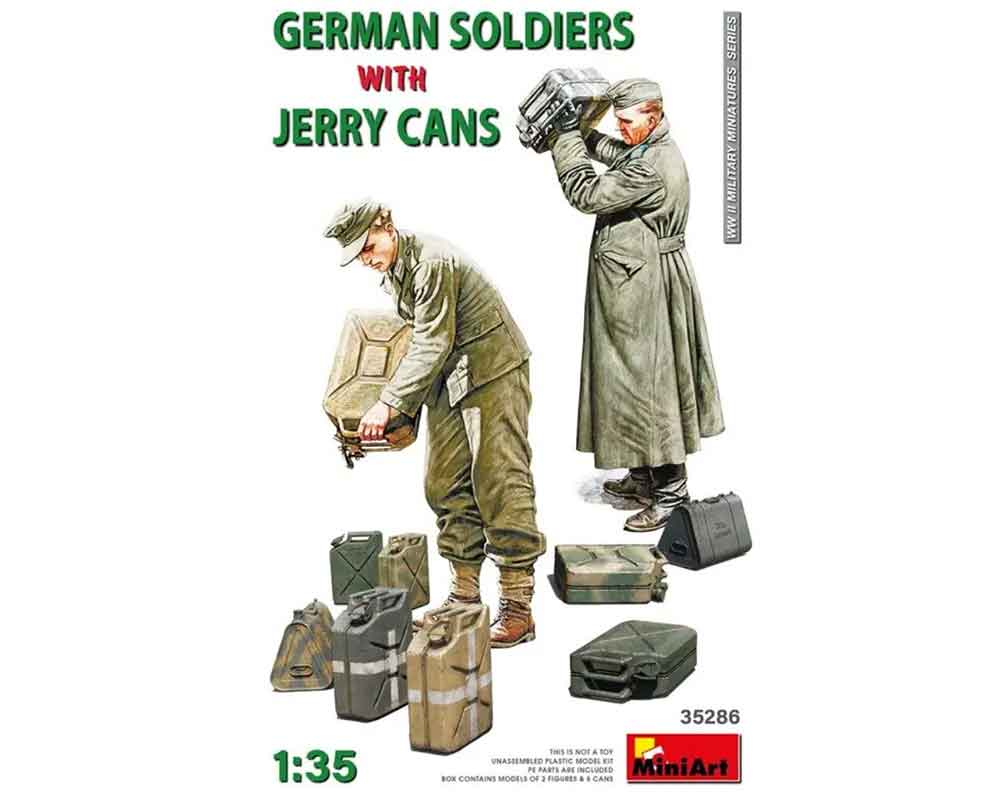 Сборные фигурки MiniArt Немецкие солдаты с канистрами German Soldiers w/Jerry Cans 1:35 (MA35286)